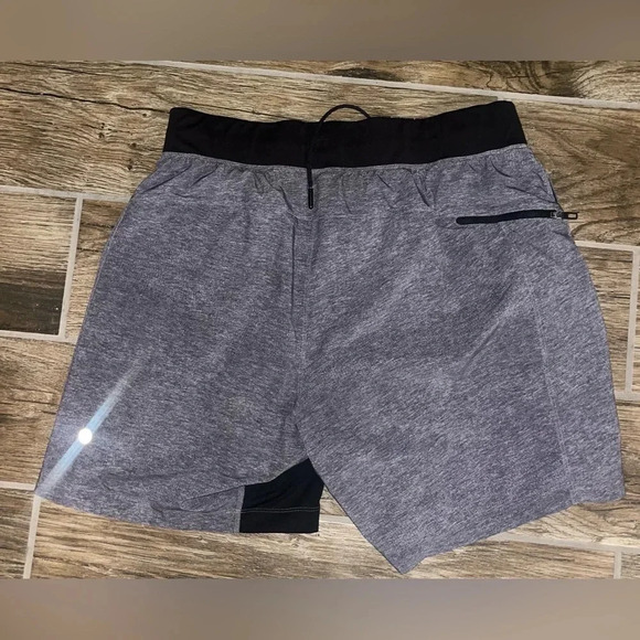 Lululemon men’s T.H.E. Shorts - Picture 2 of 3